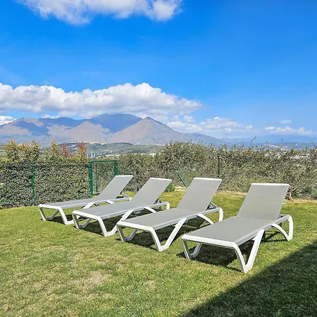 Stylish Townhouse On Cortesin Golf