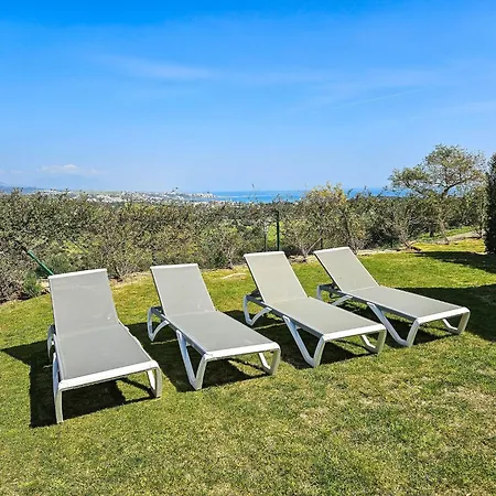 Stylish Townhouse On Cortesin Golf