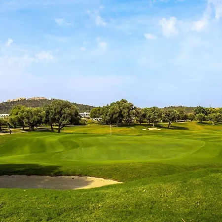 Stylish Townhouse On Cortesin Golf Vakantiehuis Estepona