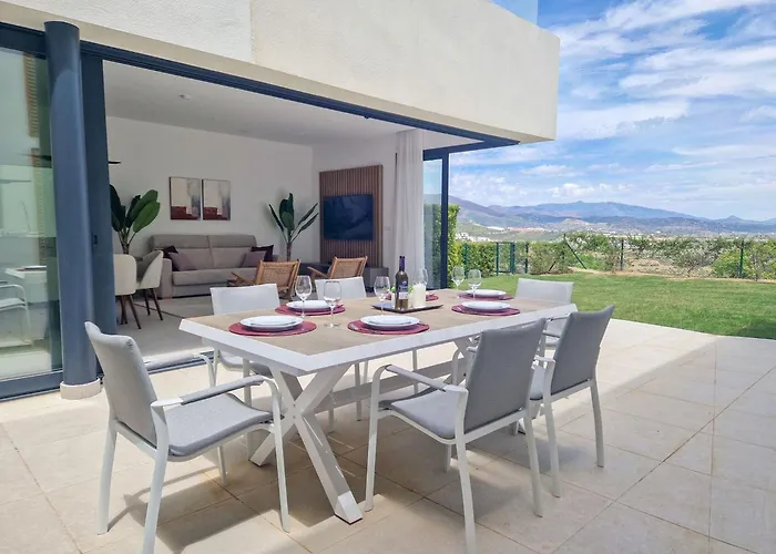 Nyaraló Stylish Townhouse On Cortesin Golf Estepona