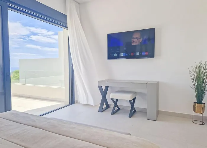 Stylish Townhouse On Cortesin Golf Nyaraló *